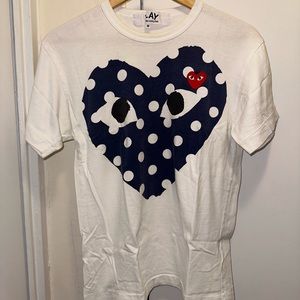 White / Red / Navy Blue Comme Des Garçon PLAY short sleeve t-shirt. 100%